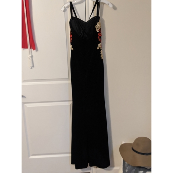 NEVER WORN! Black Velvet, Embroidered, Fitted Gown - Picture 3 of 7